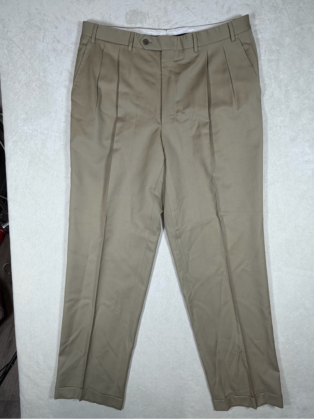 Canali 100% Wool 38W 32L Men's Pleated Dress Pants - Beige